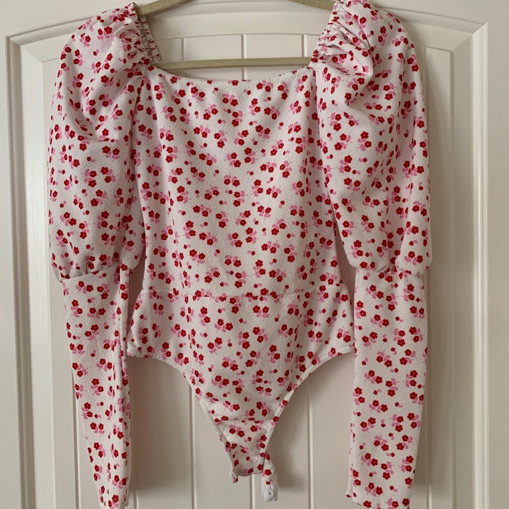 Misguided puff sleeve bodysuit. Super flattering!!